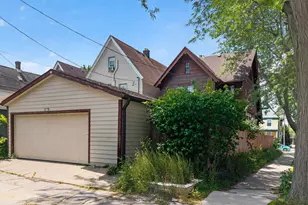 2976 N Cramer St, Milwaukee, WI 53211 - Photo 31