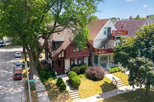 2976 N Cramer St, Milwaukee, WI 53211 - Photo 3
