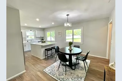 N87W17833  Shepherd Dr, Menomonee Falls, WI 53051 - Photo 9