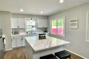 N87W17833 Shepherd Dr, Menomonee Falls, WI 53051 - Photo 11
