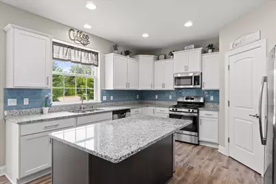 S77W14494  Independence Ct, Muskego, WI 53150 - Photo 5