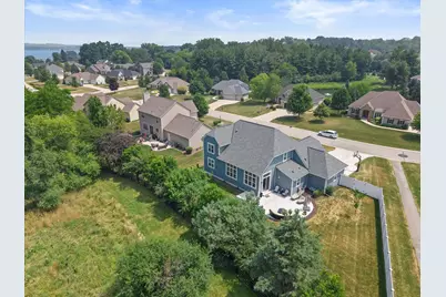 W273N2473  Arlington Dr, Pewaukee, WI 53072 - Photo 53
