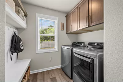 W273N2473  Arlington Dr, Pewaukee, WI 53072 - Photo 27