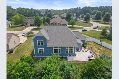 W273N2473  Arlington Dr, Pewaukee, WI 53072 - Photo 51