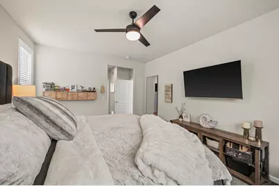 W273N2473  Arlington Dr, Pewaukee, WI 53072 - Photo 19