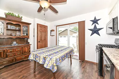 8524  19th Ave, Kenosha, WI 53143 - Photo 7