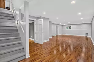 N48W16103 Lone Oak Ln, Menomonee Falls, WI 53051 - Photo 31
