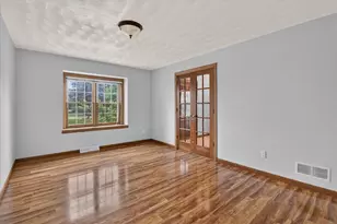 N48W16103 Lone Oak Ln, Menomonee Falls, WI 53051 - Photo 17