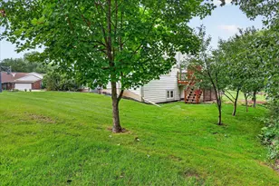 N48W16103 Lone Oak Ln, Menomonee Falls, WI 53051 - Photo 43