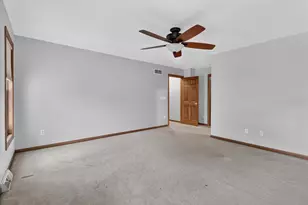 N48W16103 Lone Oak Ln, Menomonee Falls, WI 53051 - Photo 21