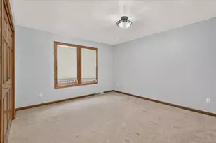 N48W16103 Lone Oak Ln, Menomonee Falls, WI 53051 - Photo 29