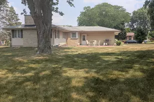 5331 Orchard Ln, Greendale, WI 53129 - Photo 3