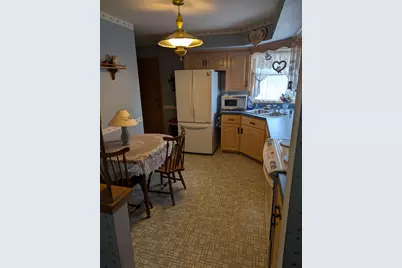 5331  Orchard Ln, Greendale, WI 53129 - Photo 15