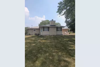 5331  Orchard Ln, Greendale, WI 53129 - Photo 5
