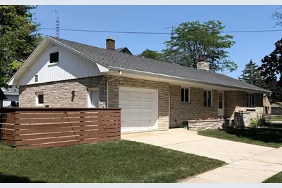 1504  Philippen St, Manitowoc, WI 54220 - Photo 1
