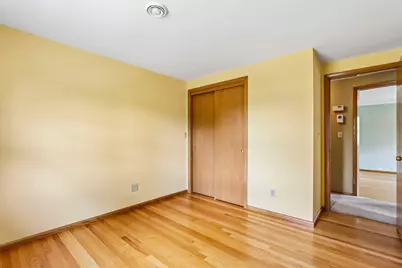 13425 W Old Oak Ln, New Berlin, WI 53151 - Photo 39