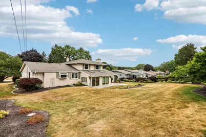 13425 W Old Oak Ln, New Berlin, WI 53151 - Photo 65