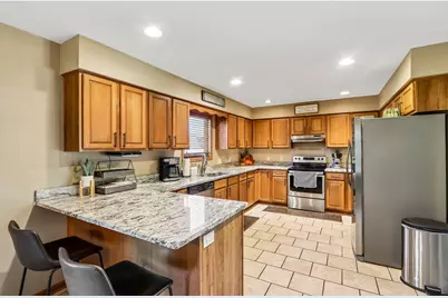 4121  Stormy Dr, Racine, WI 53139 - Photo 21