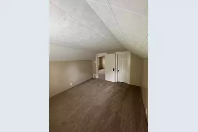 1601 S 65th St, West Allis, WI 53214 - Photo 13