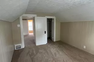1601 S 65th St, West Allis, WI 53214 - Photo 11