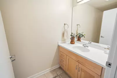 2080 N Commerce St #319, Milwaukee, WI 53212 - Photo 9