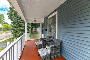 431 Dunbar Ave, Waukesha, WI 53186 - Photo 5