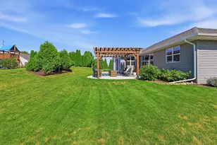 2616 Creekview Ct, Sheboygan, WI 53081 - Photo 41