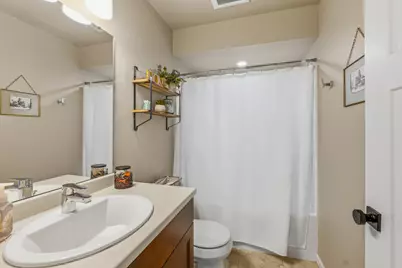2616  Creekview Ct, Sheboygan, WI 53081 - Photo 21