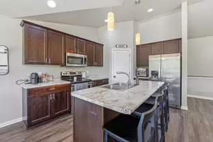 2616 Creekview Ct, Sheboygan, WI 53081 - Photo 7