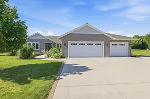 2616 Creekview Ct, Sheboygan, WI 53081 - Photo 43