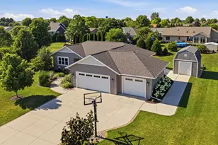 2616 Creekview Ct, Sheboygan, WI 53081 - Photo 35