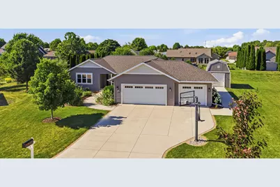 2616  Creekview Ct, Sheboygan, WI 53081 - Photo 1