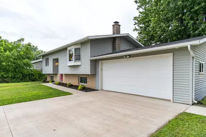 209  West Ave, Holmen, WI 54636 - Photo 3