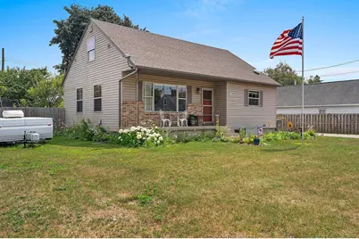 729  Woodlawn Dr, Manitowoc, WI 54220 - Photo 29