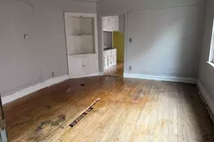 3272 N Holton St, Milwaukee, WI 53212 - Photo 9