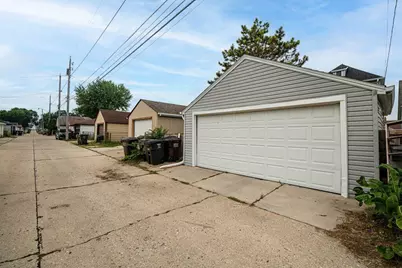 3660 S Iowa Ave, Saint Francis, WI 53235 - Photo 41