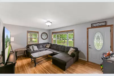 S25W26005  Mac Arthur Rd, Waukesha, WI 53188 - Photo 3