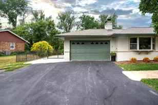 2545 Brookside Ln, Brookfield, WI 53005 - Photo 43