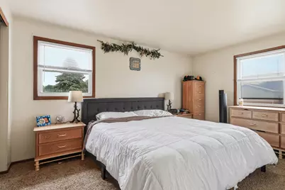 811  Dreifuerst Rd #815, Plymouth, WI 53073 - Photo 9