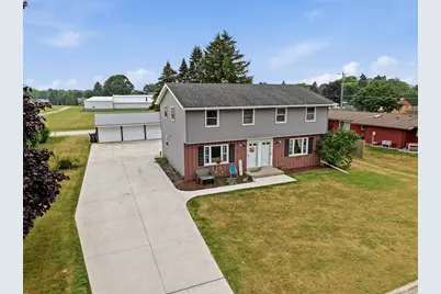 811  Dreifuerst Rd #815, Plymouth, WI 53073 - Photo 1