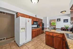 5558 W Donna Dr, Brown Deer, WI 53223 - Photo 13