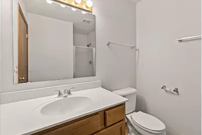 364  Minz Park Cir #5, West Bend, WI 53095 - Photo 15