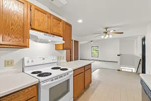 364 Minz Park Cir, West Bend, WI 53095 - Photo 5
