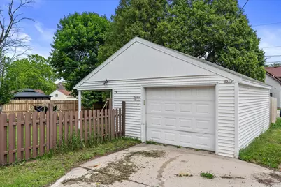 1313 S 20th St, Sheboygan, WI 53081 - Photo 21