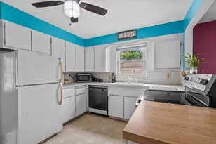 1313 S 20th St, Sheboygan, WI 53081 - Photo 7