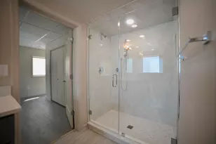 1410 E Capitol Dr, Shorewood, WI 53211 - Photo 15