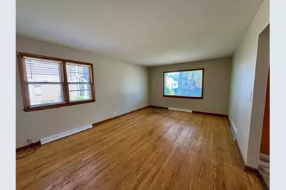 5905 N 66th St #Lower, Milwaukee, WI 53218 - Photo 3
