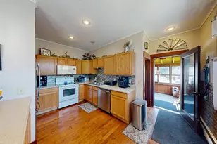 320 N Wacouta Ave, Prairie Du Chien, WI 53821 - Photo 3
