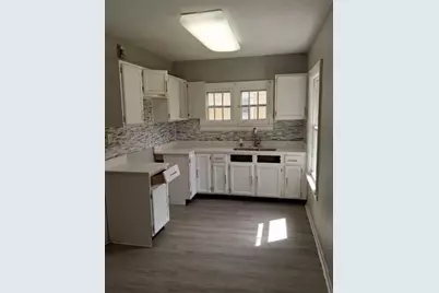 5553 N 32nd St, Milwaukee, WI 53209 - Photo 3