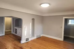 5553 N 32nd St, Milwaukee, WI 53209 - Photo 7